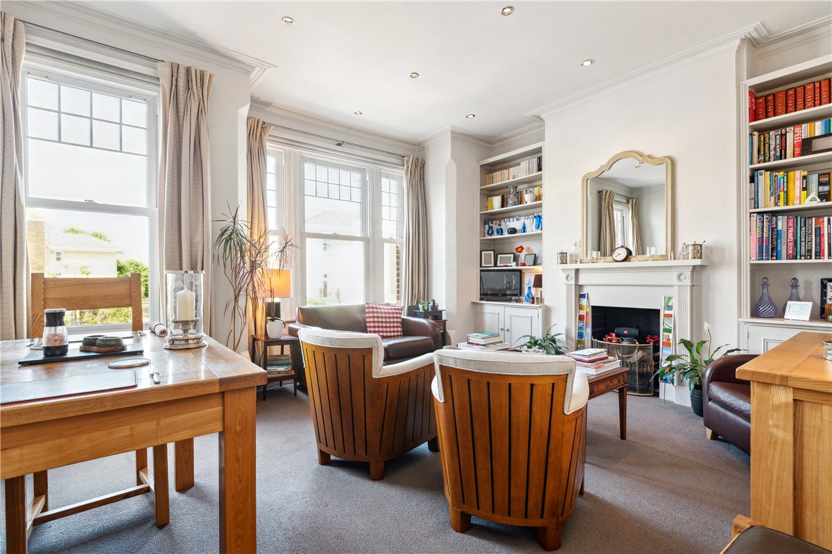 2 bedroom Flat, Beechcroft Road, London, SW17 - Sold, Image 7