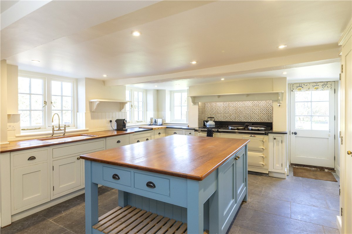 8 bedroom House, Oxenwood, Marlborough, SN8 - Sold STC, Image 13