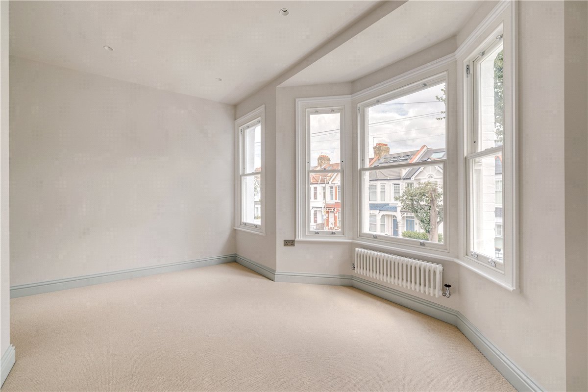 4 bedroom House, Astonville Street, London, SW18 - Available, Image 6