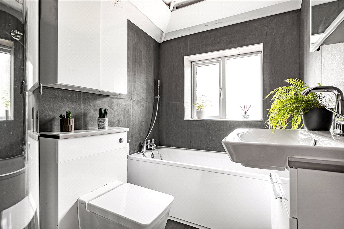3 bedroom House, Bagley Close, Kennington, OX1 - Let Agreed, Image 10