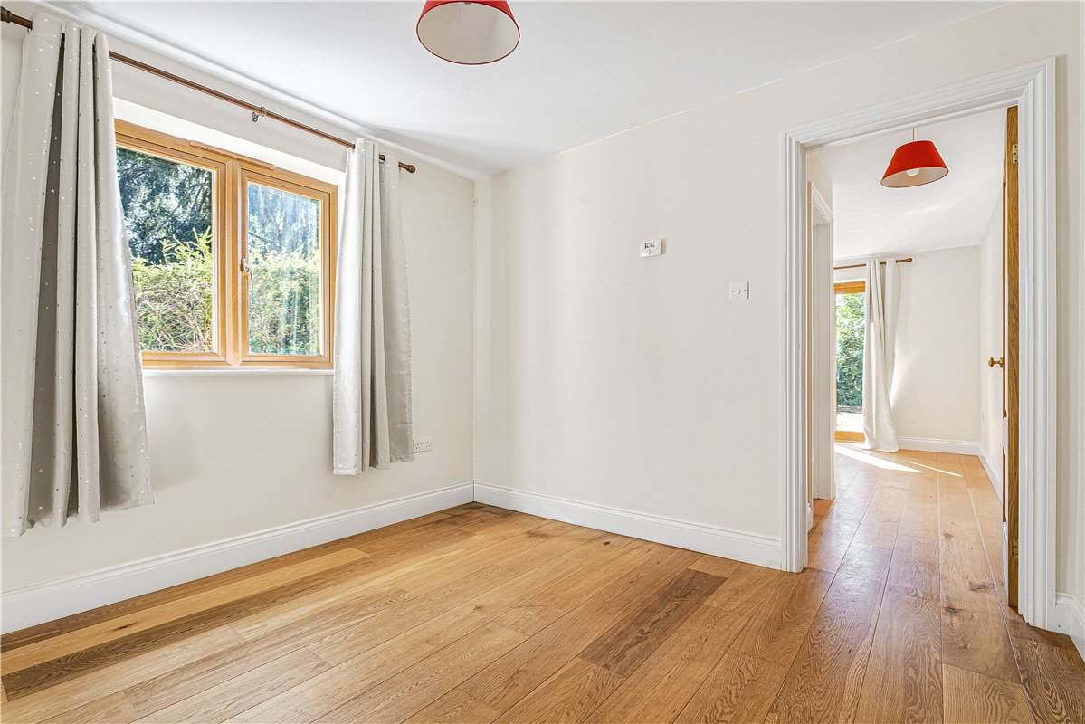 4 bedroom House, Woodperry Road, Beckley, OX3 - Available, Image 16