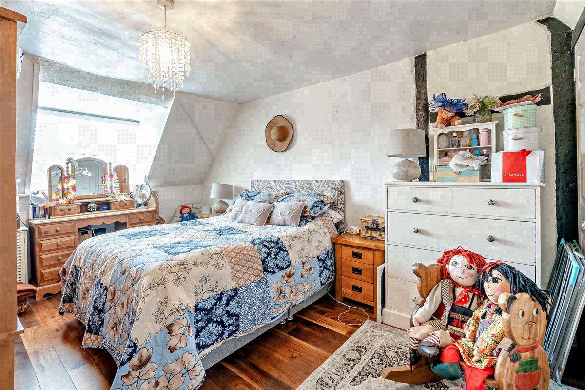 2 bedroom House, Church Road, Shaw, RG14 - Available, Image 11