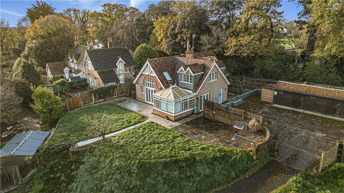 4 bedroom House, Yapton Lane, Walberton, BN18 - Available, Image 34