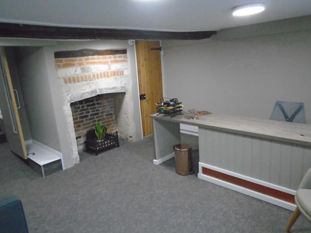 438 Sq Ft, Ground Floor 45 New Park Street, Devizes, SN10 - Available, Image 1