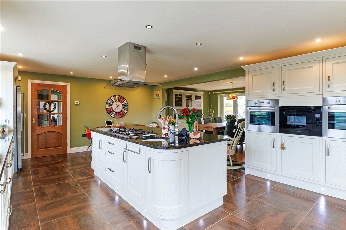 6 bedroom House, The Barton, Clyffe Pypard, SN4 - Available, Image 8