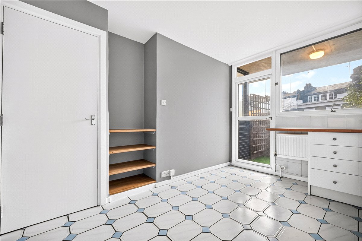 3 bedroom Maisonette, Tachbrook Street, Pimlico, SW1V - Available, Image 11