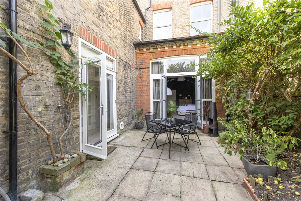 2 bedroom Flat, Earlsfield Road, London, SW18 - Sold STC, Image 4