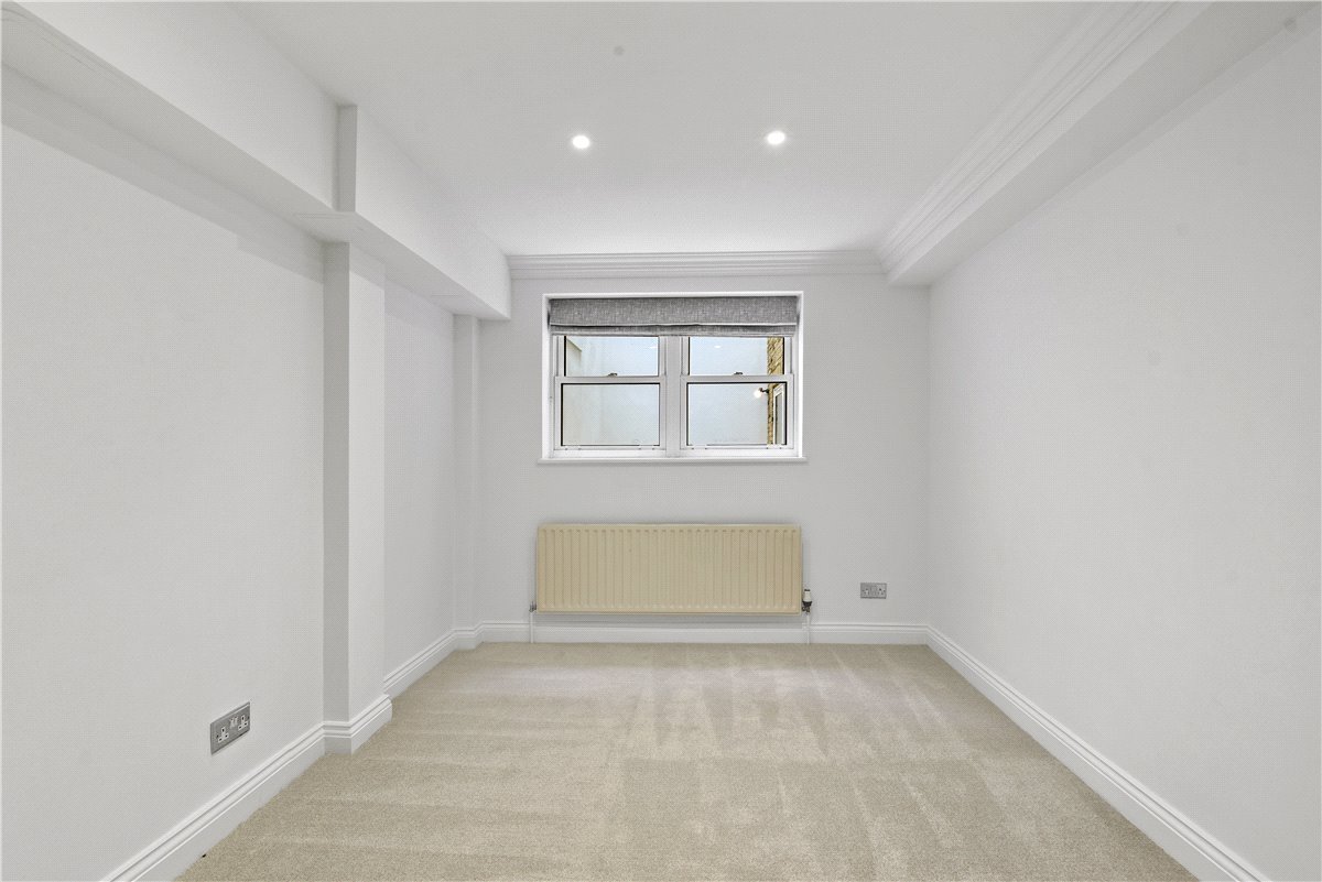 2 bedroom Flat, Manson Place, South Kensington, SW7 - Available, Image 11