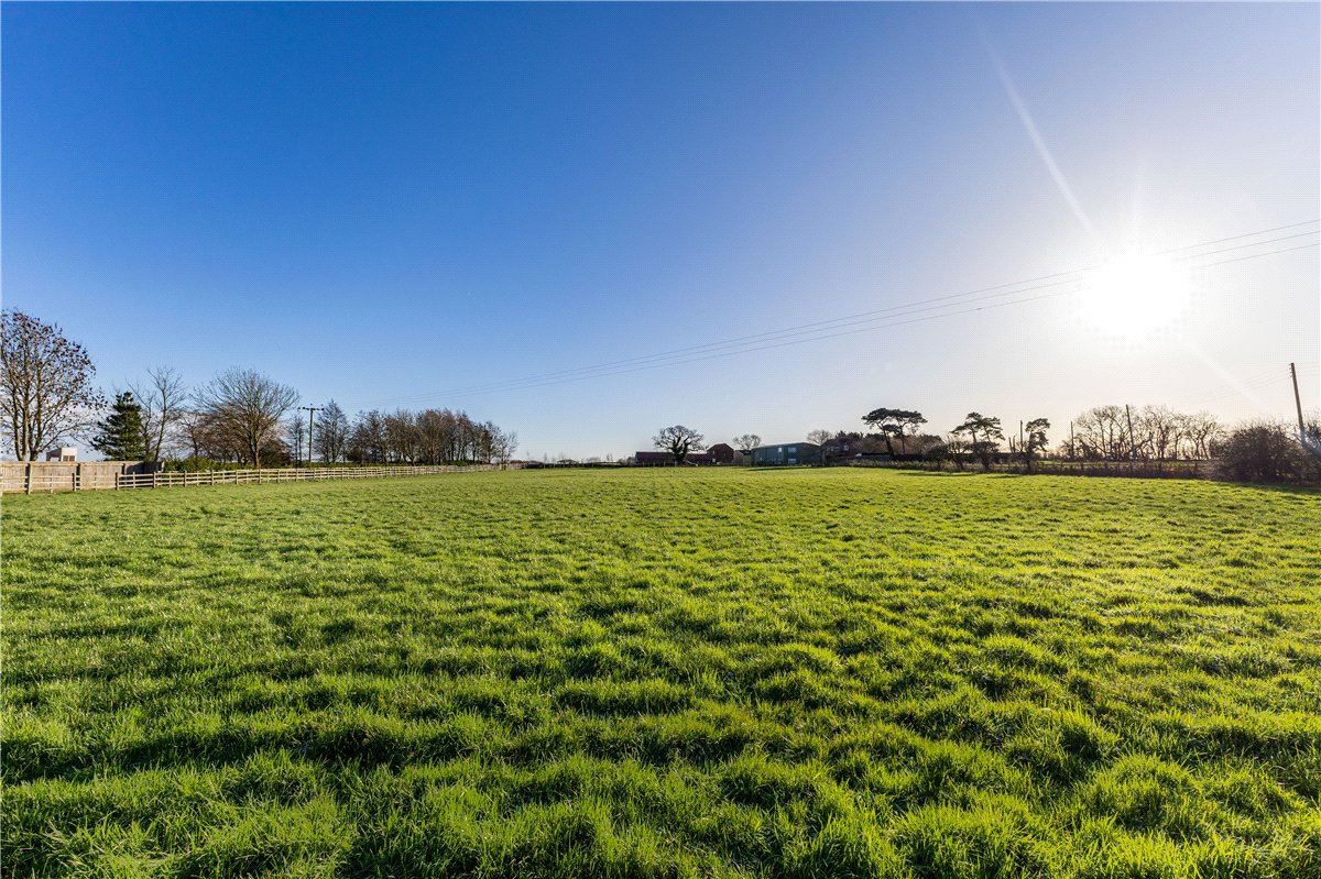 7 bedroom House, Manby Road, Stewton, LN11 - Available, Image 1