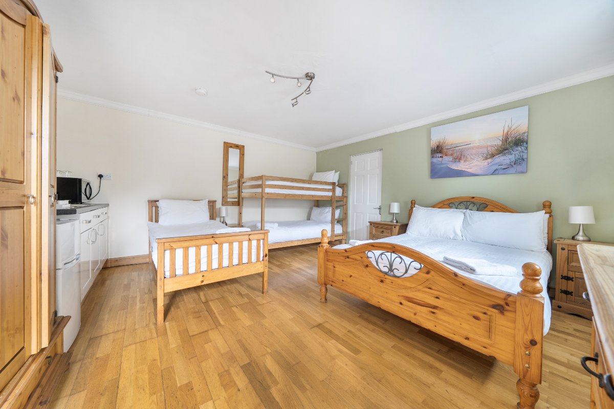 4 bedroom House, The Old Rectory, Church Road, TA8 - Available, Image 15