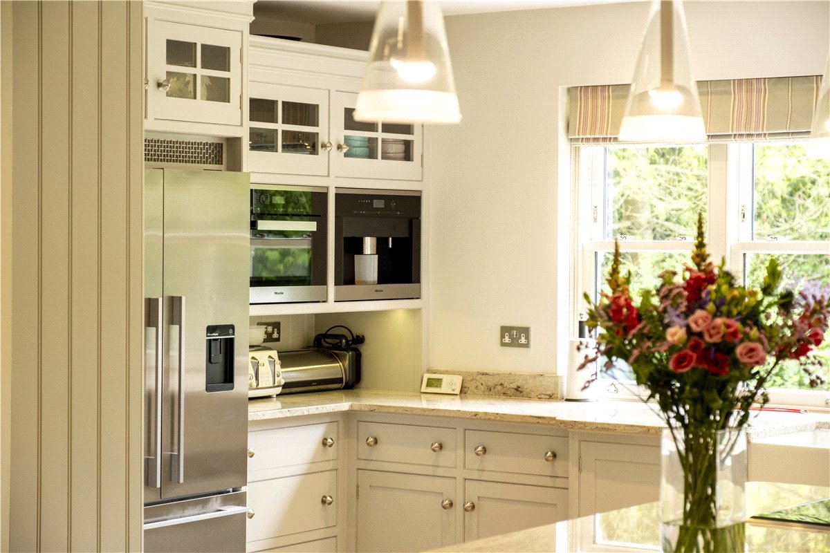 8 bedroom House, Milton Lilbourne, Pewsey, SN9 - Available, Image 9