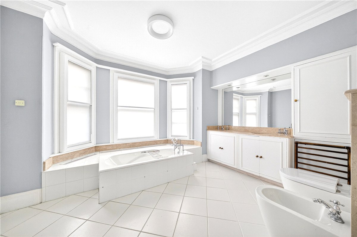 4 bedroom Flat, Cumberland Mansions, George Street, W1H - Available, Image 18