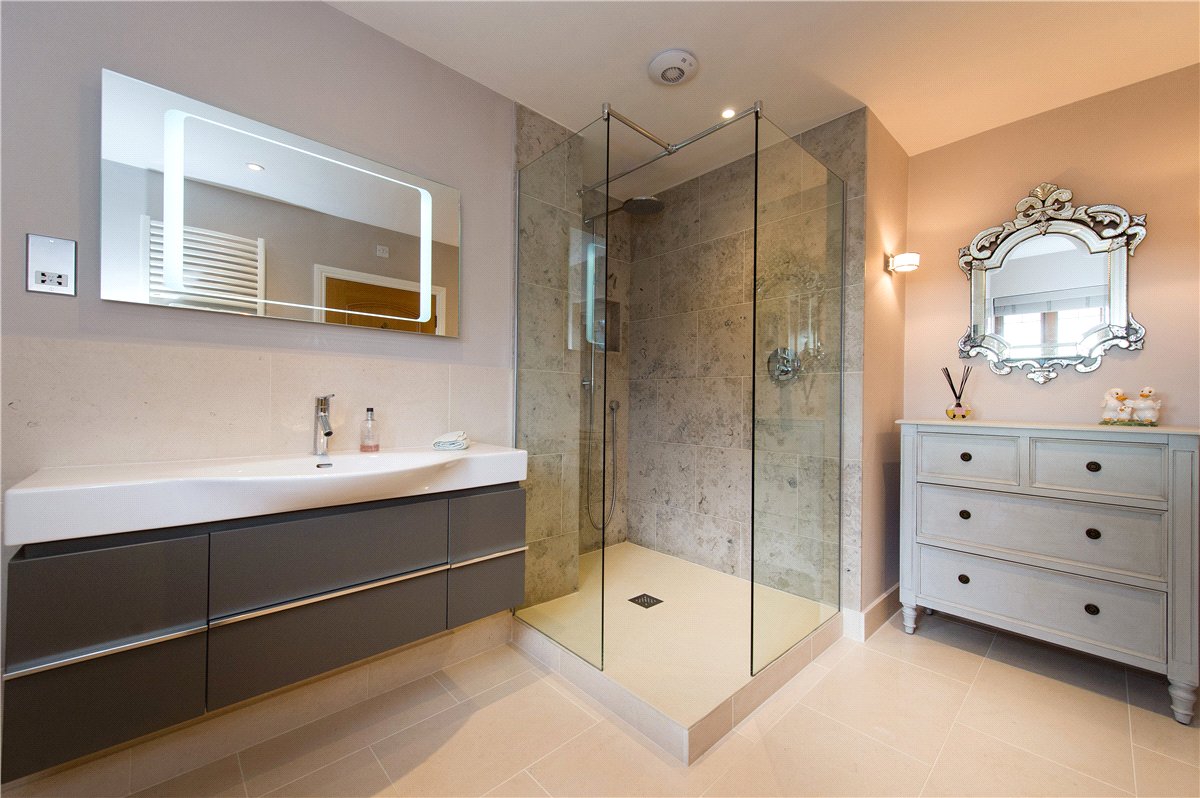 5 bedroom House, Fulwith Mill Lane, Harrogate, HG2 - Available, Image 11