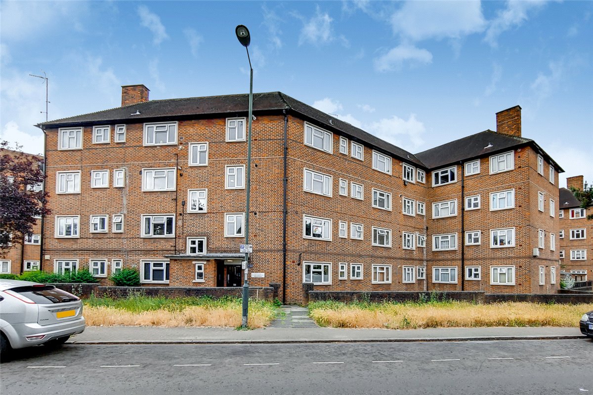 2 bedroom Flat, The Willoughbys, London, SW14 - Let Agreed, Image 4
