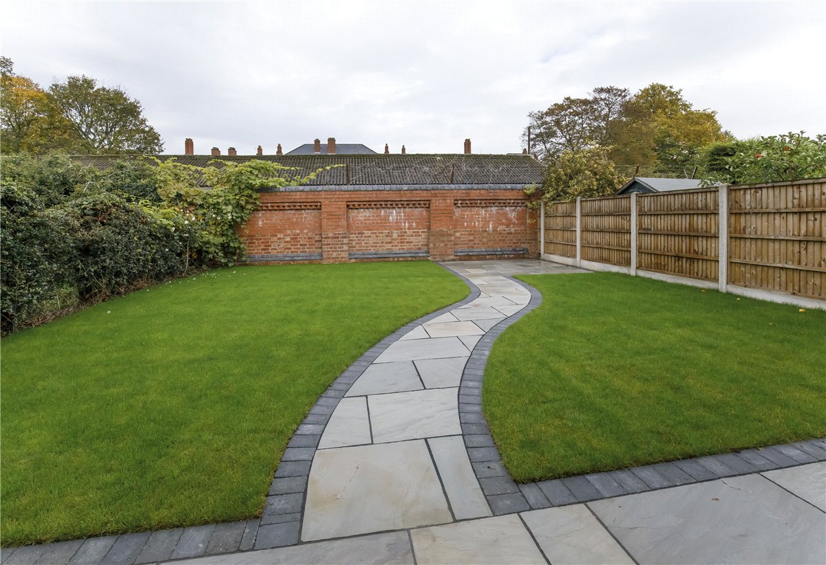 4 bedroom House, Moorland Road, York, YO10 - Available, Image 14