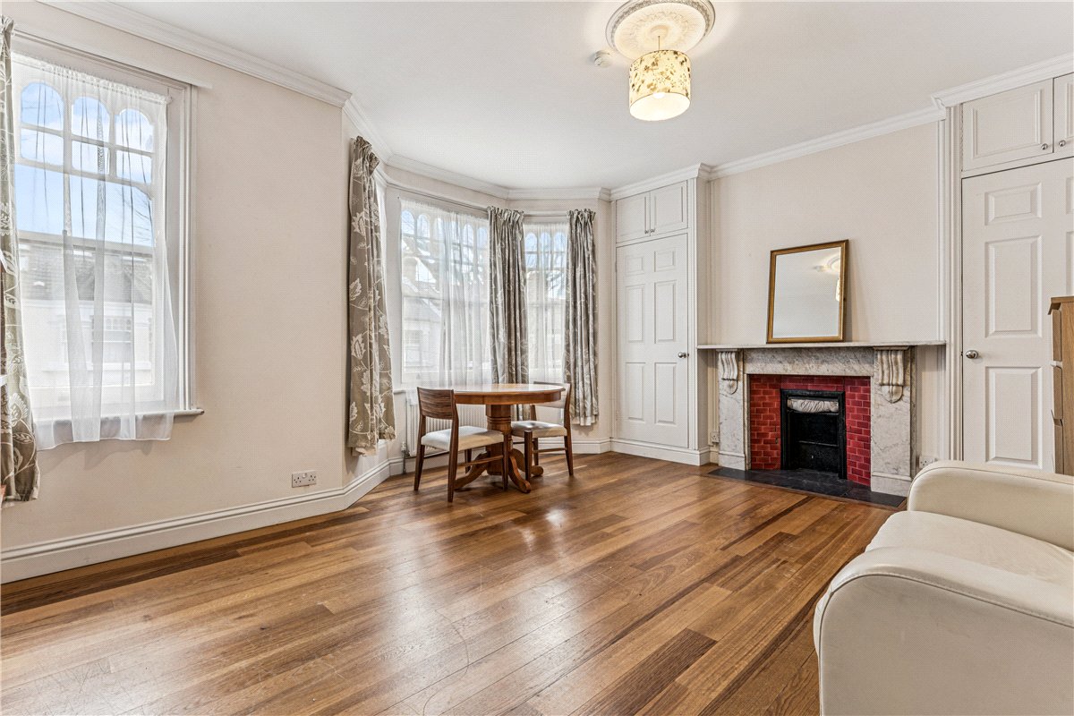 6 bedroom House, Niton Street, London, SW6 - Available