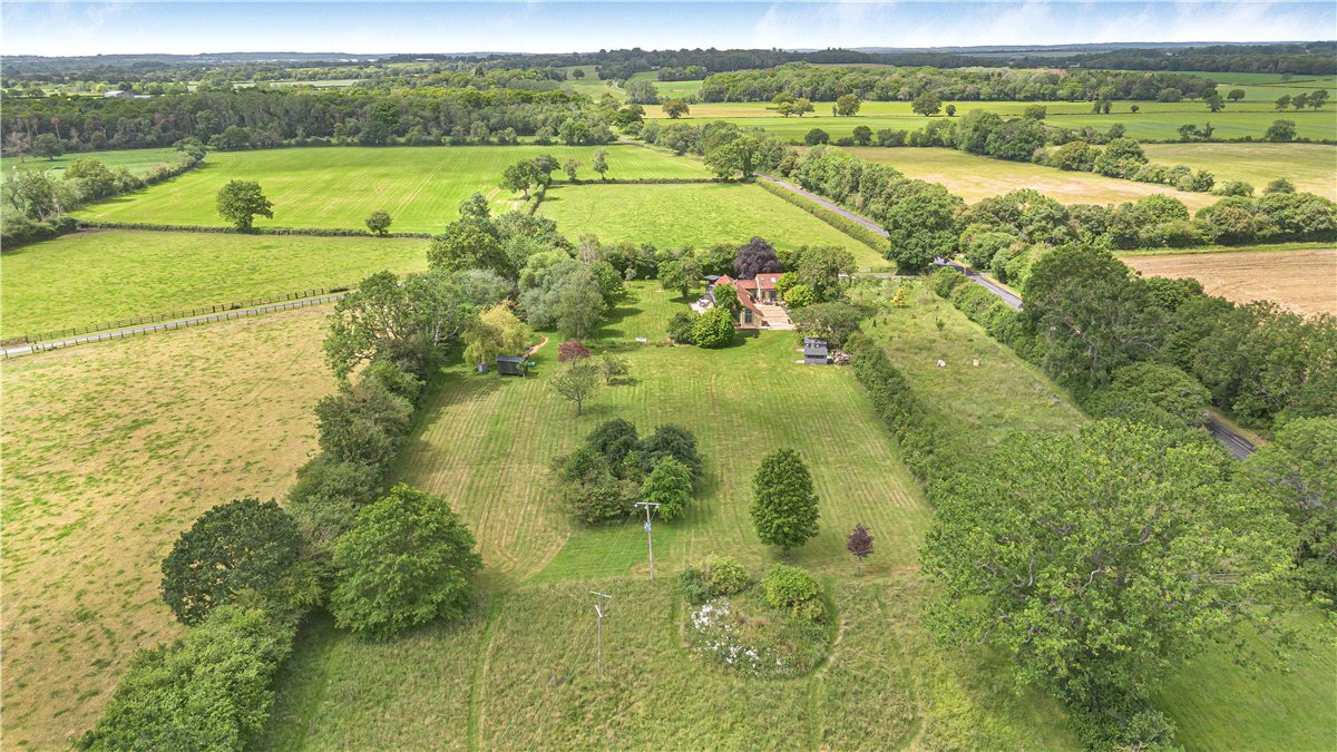 4 bedroom House, Weston-on-the-Green, Bicester, OX25 - Available, Image 33