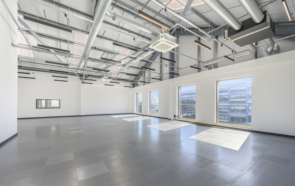 7500 to 50000 Sq Ft, Aerox Phase 2 London Oxford Airport, Kidington, OX5 - Available, Image 4