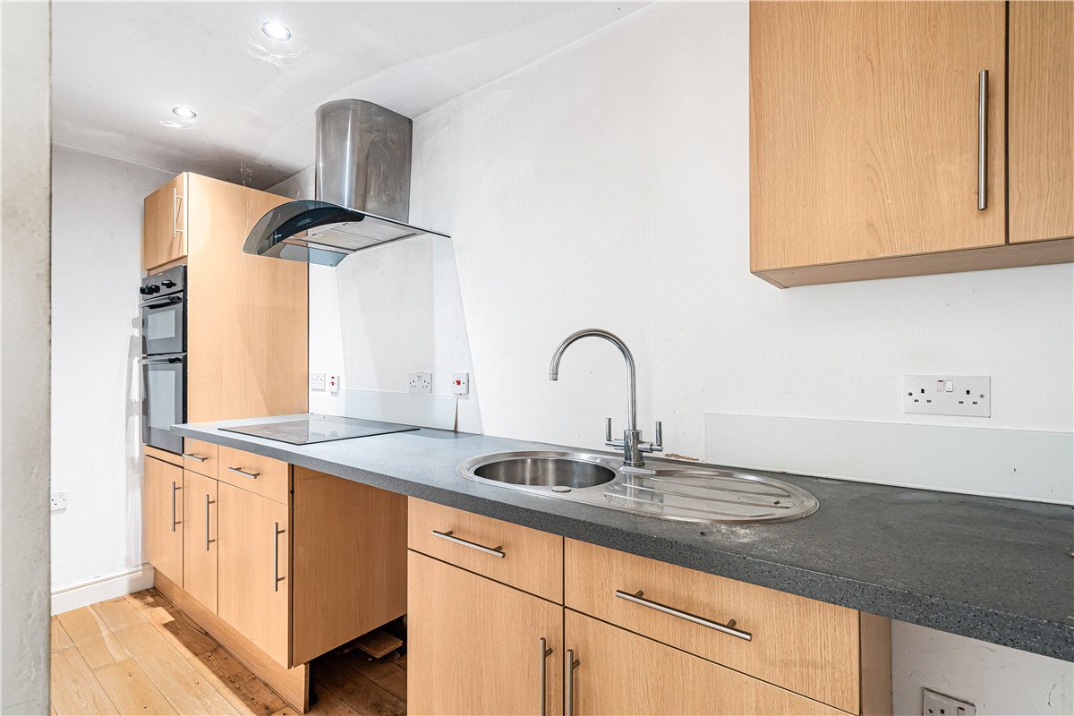 7 bedroom House, Nash Lee Lane, Wendover, HP22 - Available, Image 18