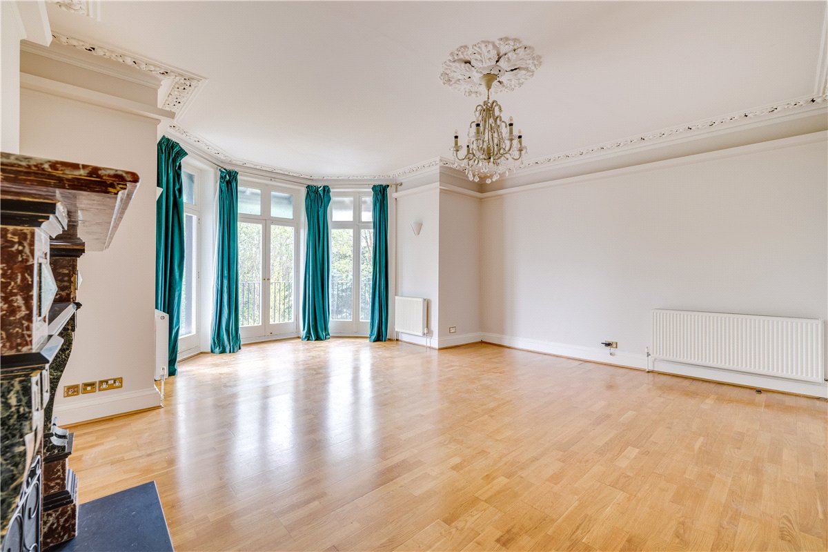 2 bedroom Residential, Petersham Road, Richmond, TW10 - Let Agreed