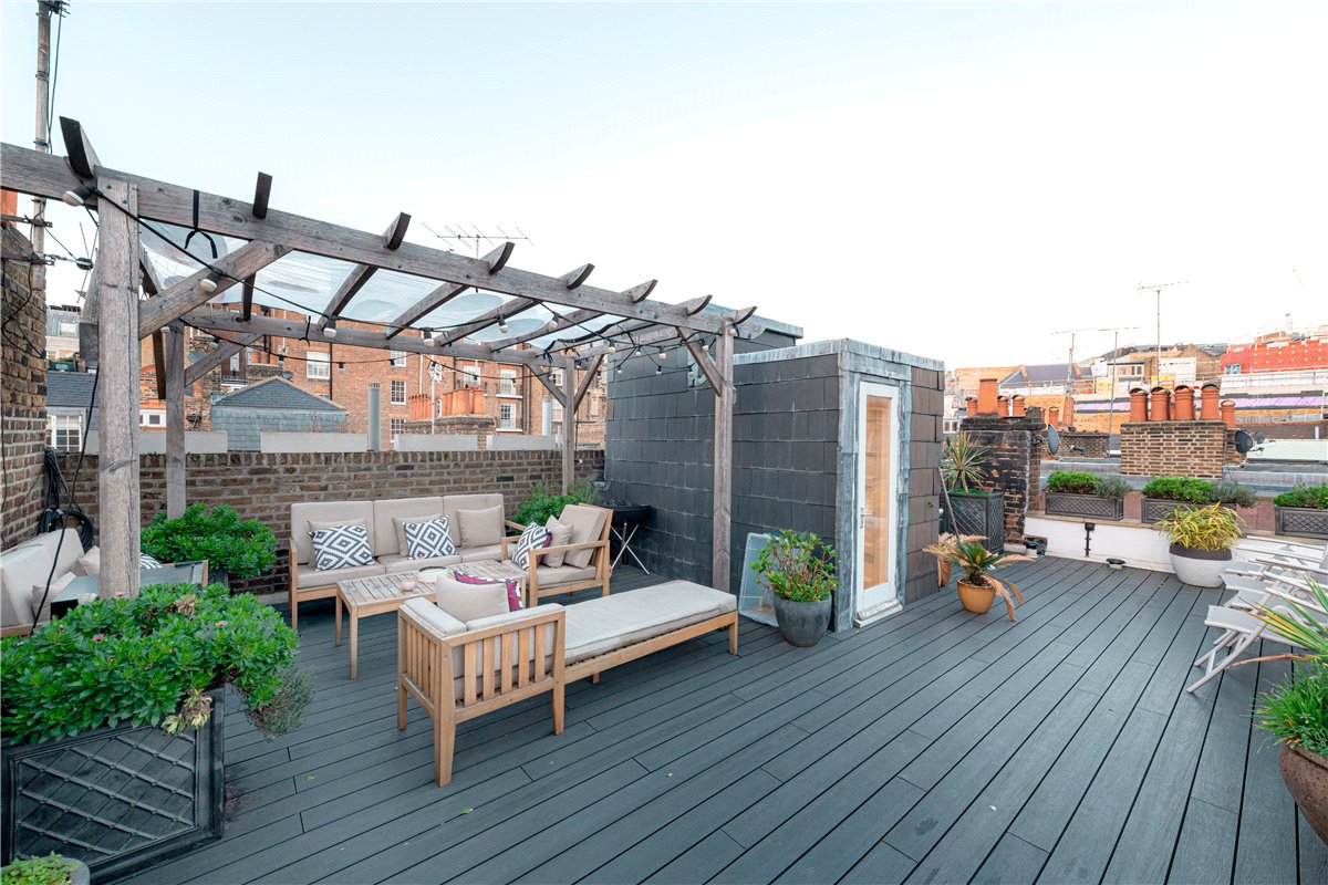 3 bedroom Maisonette, Shepherd Street, Mayfair, W1J - Available, Image 2