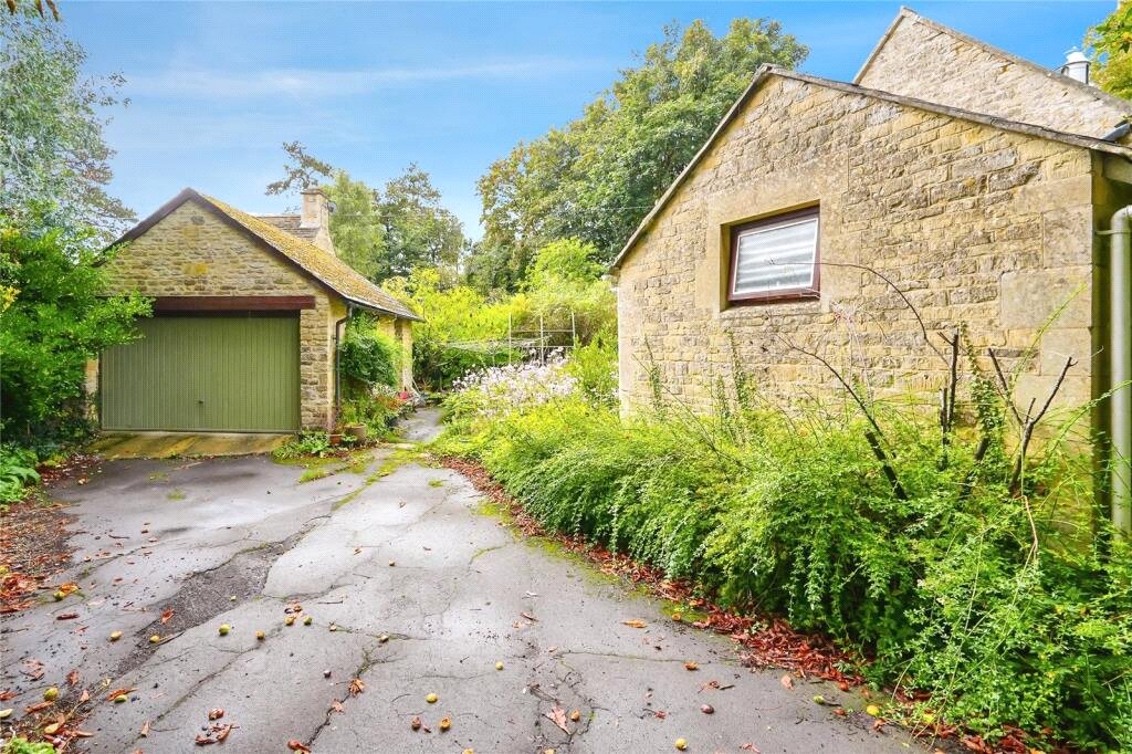 3 bedroom House, Lower End, Ramsden, OX7 - Available, Image 2