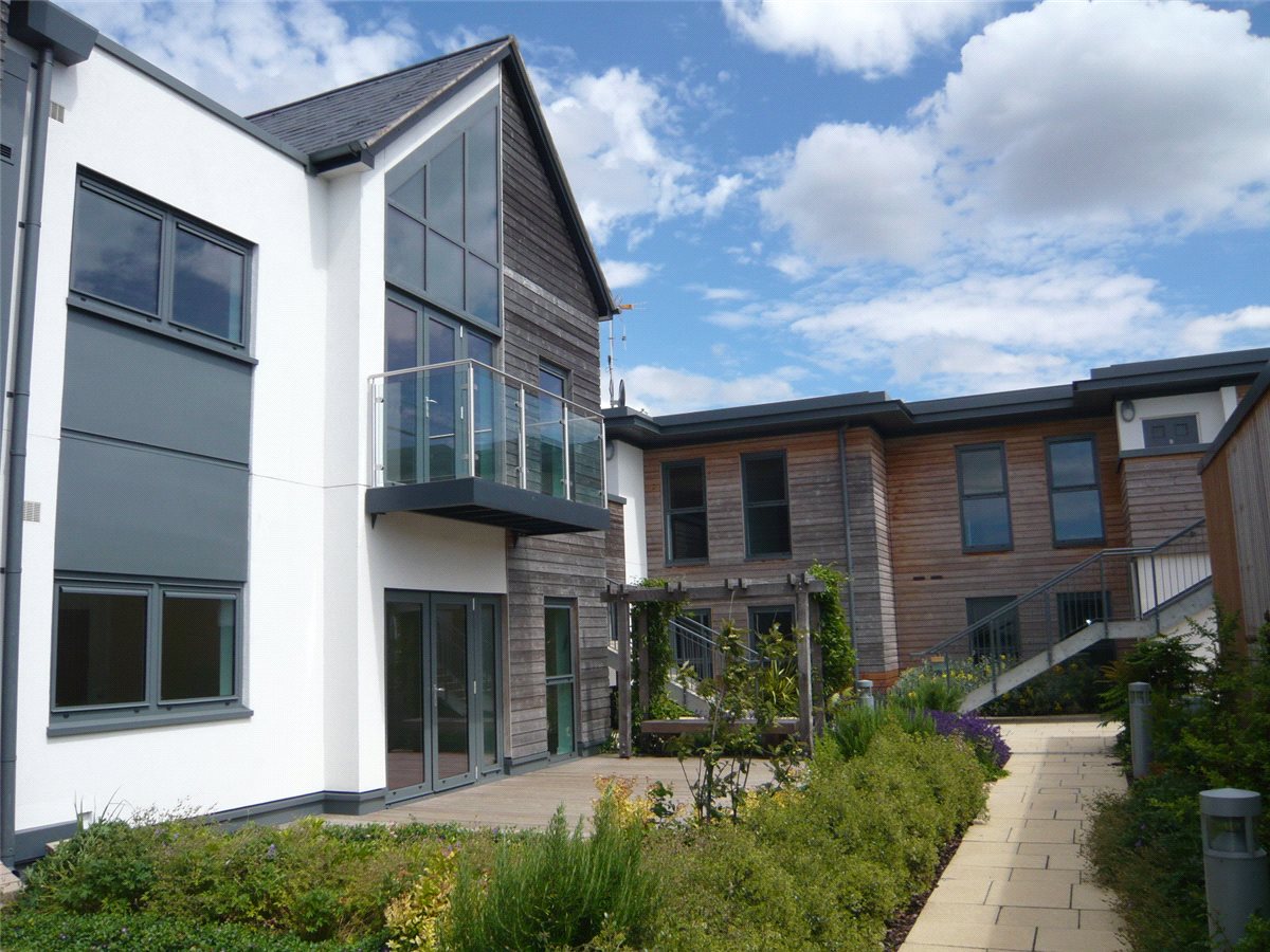 2 bedroom Flat, Park Way, Newbury, RG14 - Available, Image 7