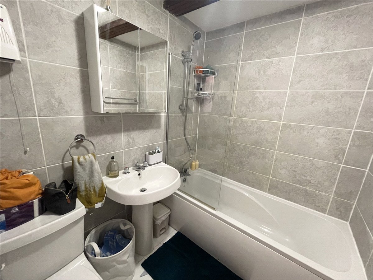1 bedroom Flat, The Heyes, Gloucester Green, OX1 - , Image 4