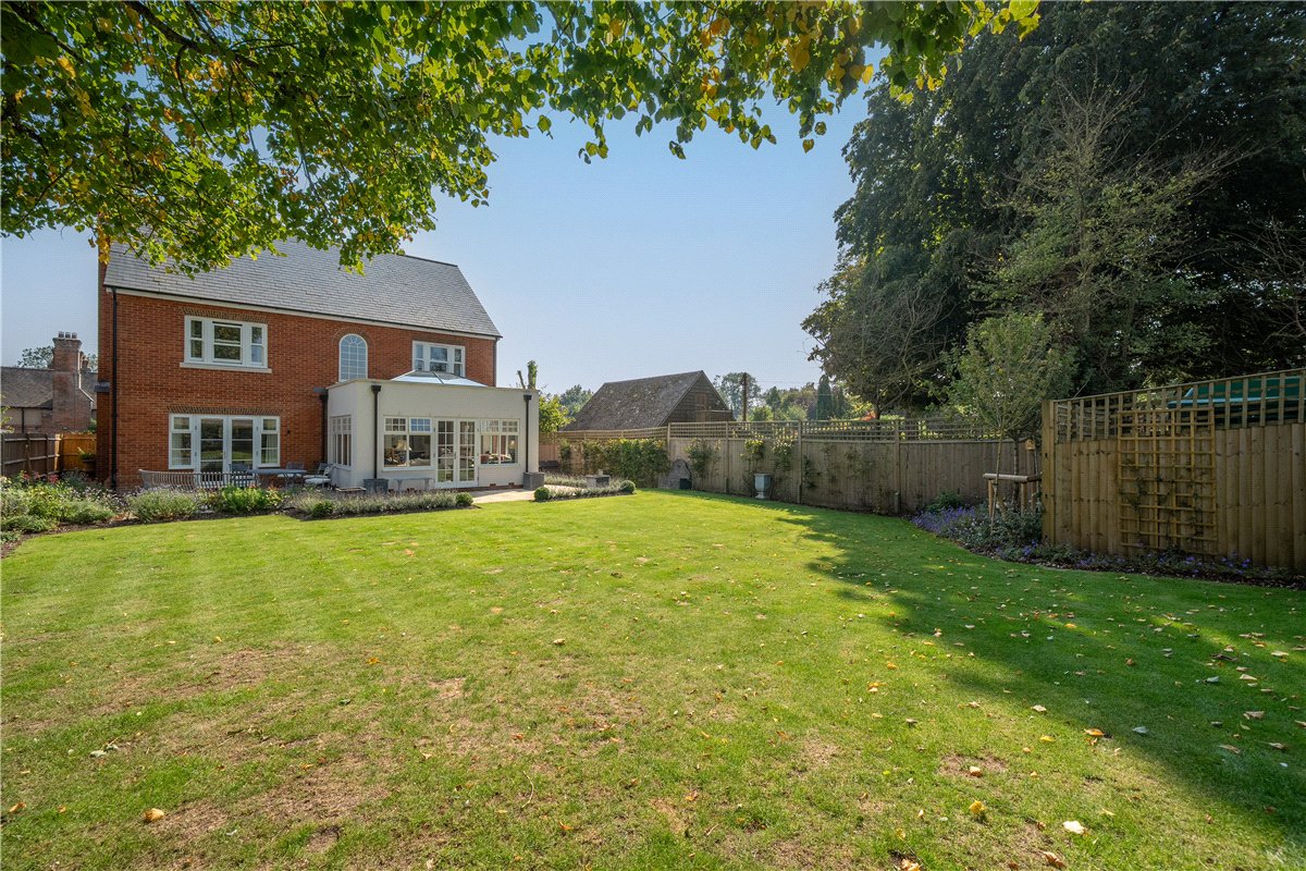 4 bedroom House, Houghton Farm Close, Houghton, SO20 - Available, Image 1