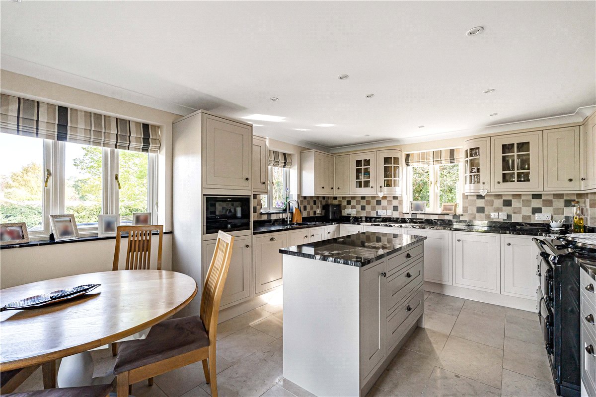 4 bedroom House, Main Road, Cherhill, SN11 - Available, Image 1