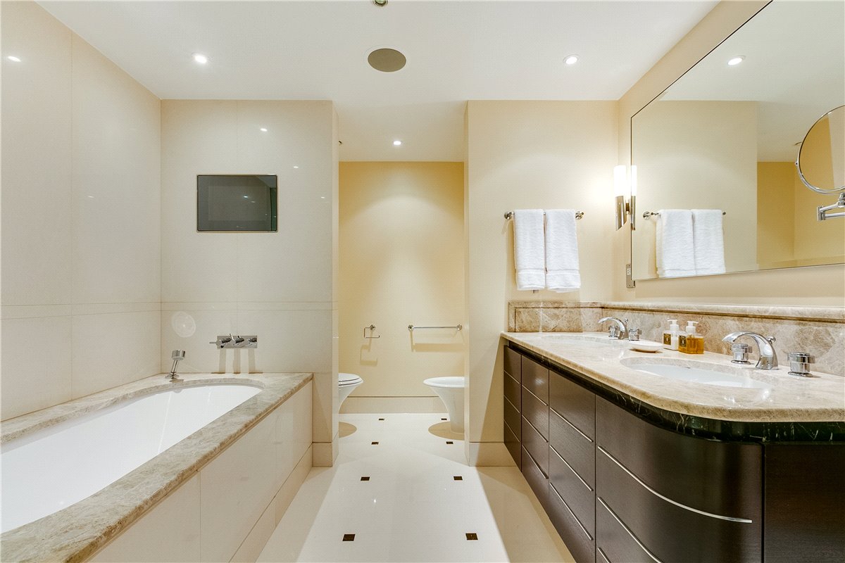 3 bedroom Flat, Knightsbridge, London, SW7 - Available, Image 8