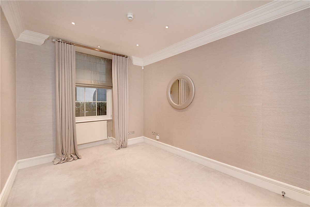 4 bedroom Flat, Upper Grosvenor Street, Mayfair, W1K - Available, Image 6
