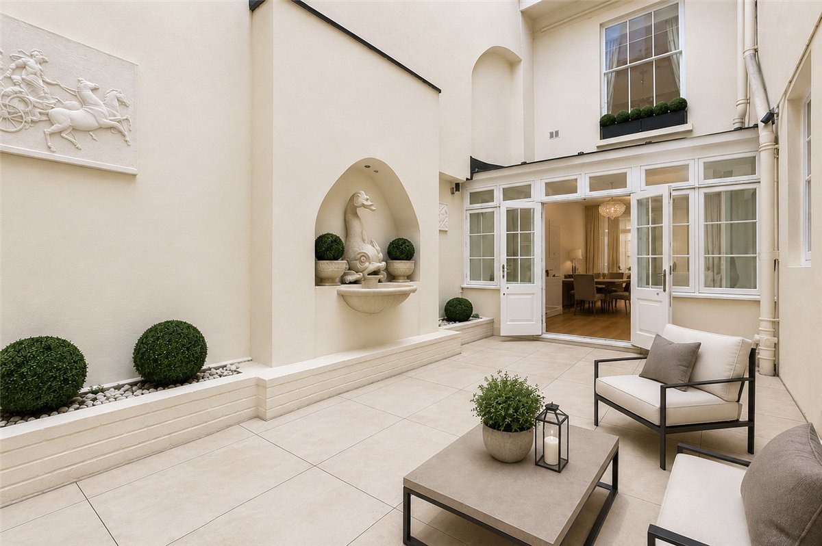 3 bedroom Maisonette, Eaton Place, London, SW1X - Available, Image 1