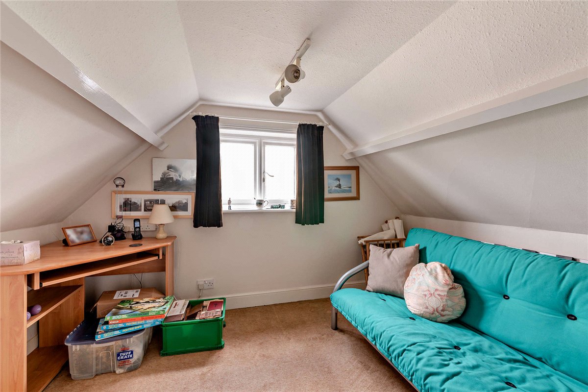 5 bedroom House, Andover Road, Newbury, RG14 - Available, Image 20