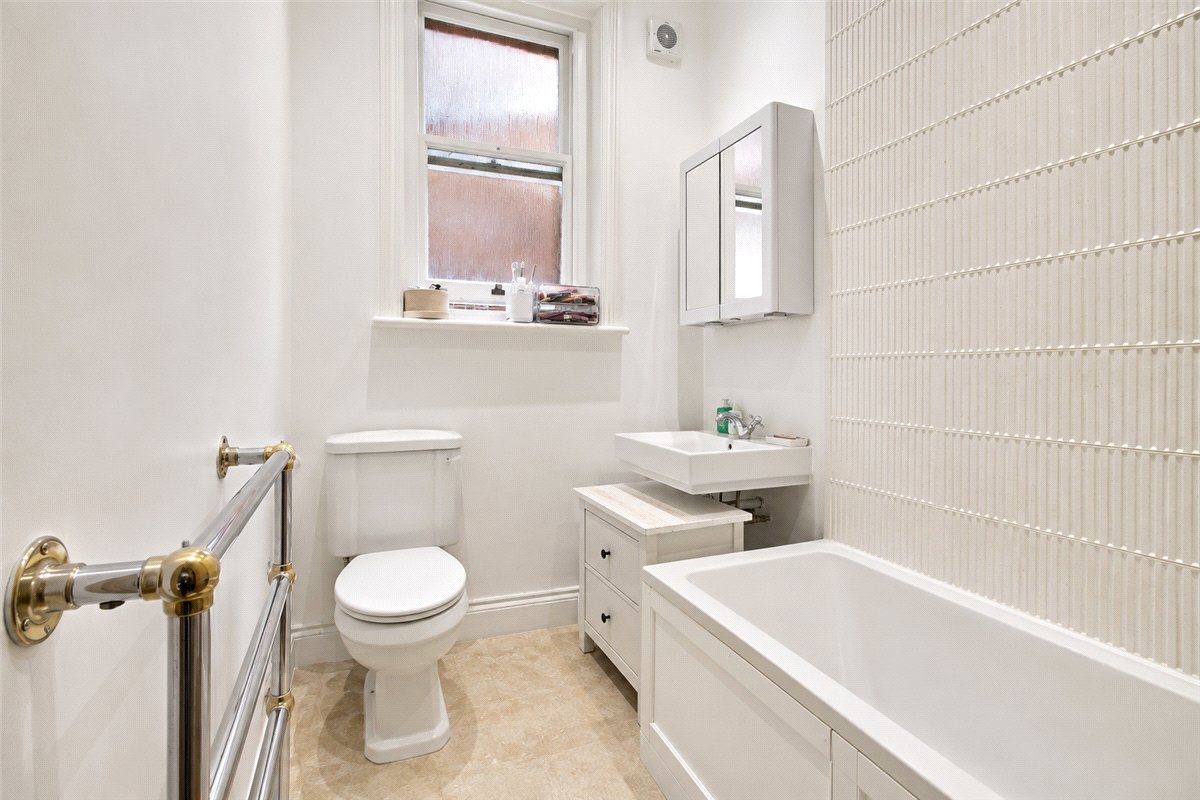 3 bedroom Flat, Bishops Park Road, London, SW6 - Let Agreed, Image 5