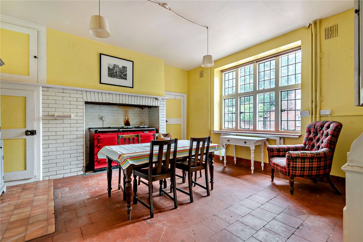 7 bedroom House, Burys Bank Road, Greenham, RG19 - Sold STC, Image 2