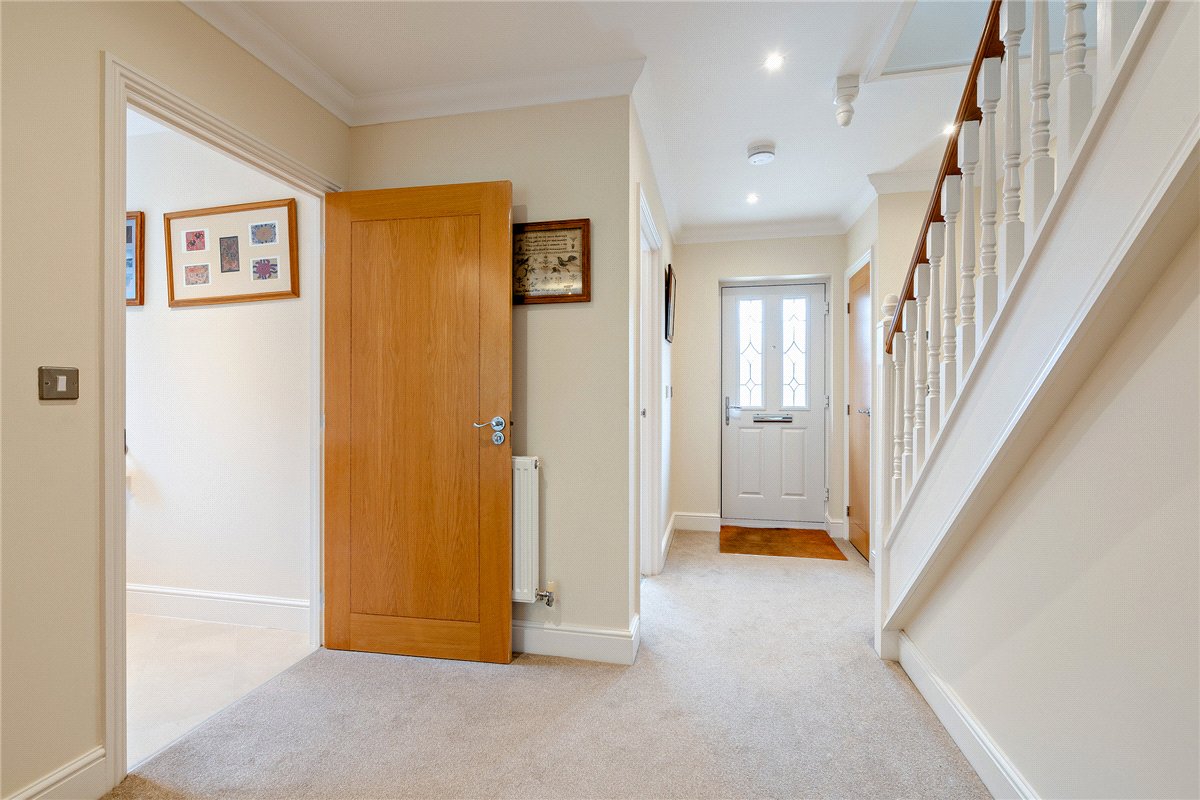 4 bedroom House, Hermitage Green, Hermitage, RG18 - Available, Image 14