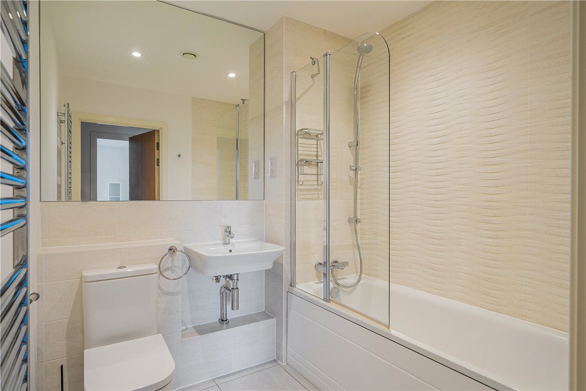 2 bedroom Flat, Midland Road, Bath, BA2 - Sold, Image 8