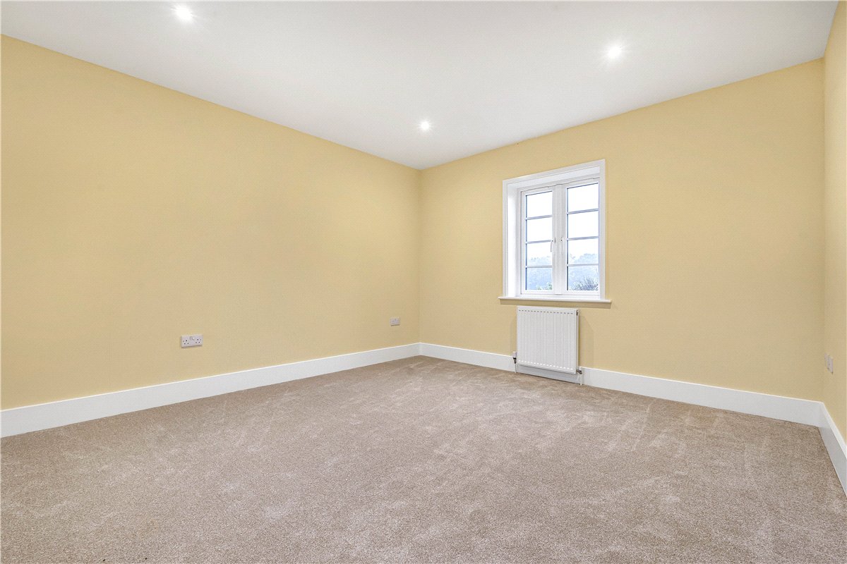 4 bedroom House, Ardley Road, Middleton Stoney, OX25 - Available, Image 16
