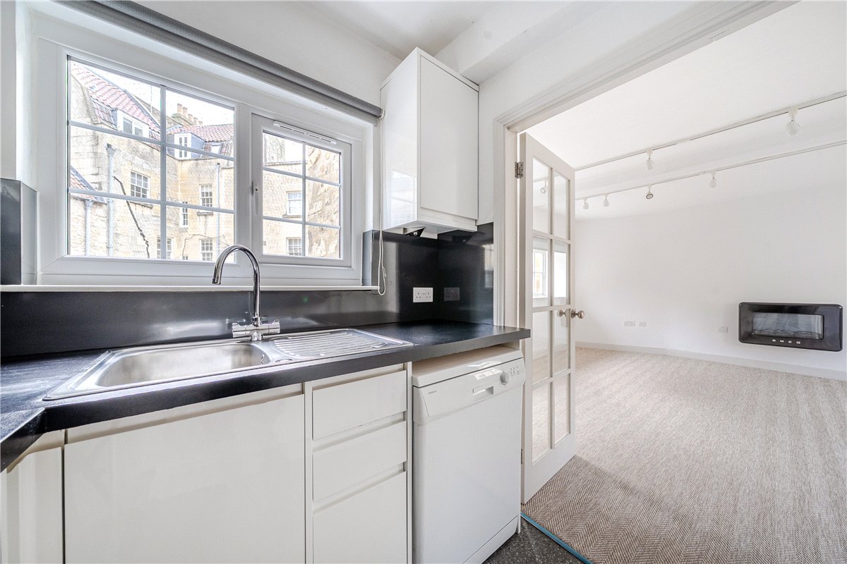 2 bedroom Maisonette, Monmouth Street, Bath, BA1 - Sold, Image 4