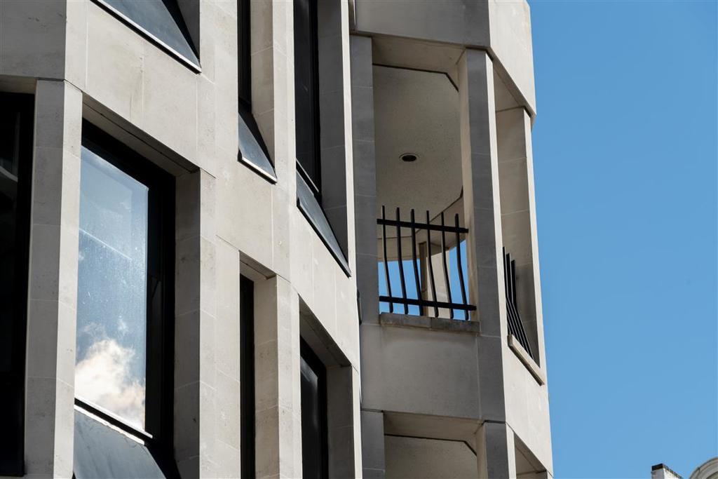 3001 to 34369 Sq Ft, 5 Old Bailey, London, EC4M - Available, Image 2