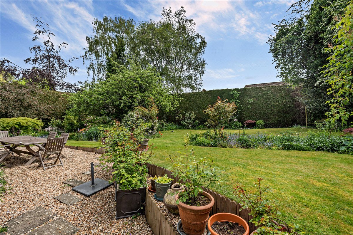5 bedroom House, Andover Road, Newbury, RG14 - Available, Image 22