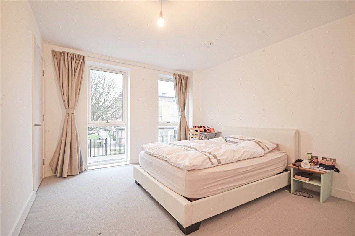 2 bedroom Flat, Scholars Court, Harrison Drive, CB2 - Let Agreed, Image 9