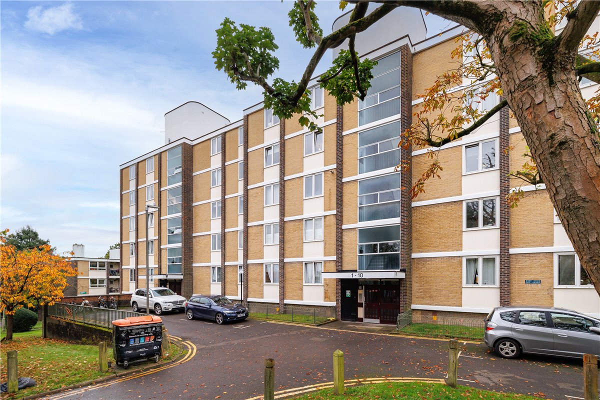 2 bedroom Flat, Winterfold Close, London, SW19 - Sold, Image 10
