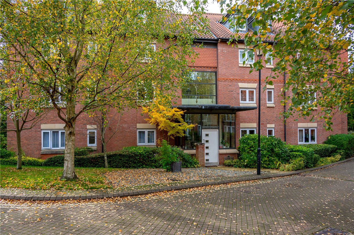 3 bedroom Flat, The Avenue, York, YO30 - Available, Image 13