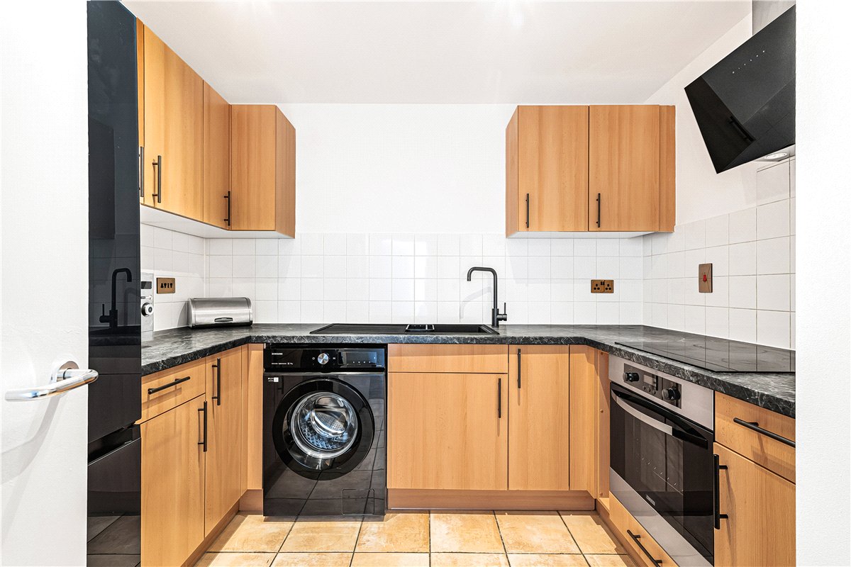 2 bedroom Flat, Clear Water Place, Oxford, OX2 - Available, Image 2