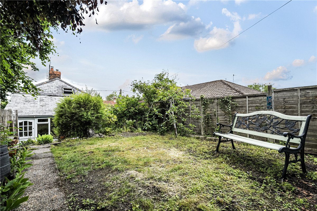 2 bedroom House, High Street, Manton, SN8 - Sold, Image 7