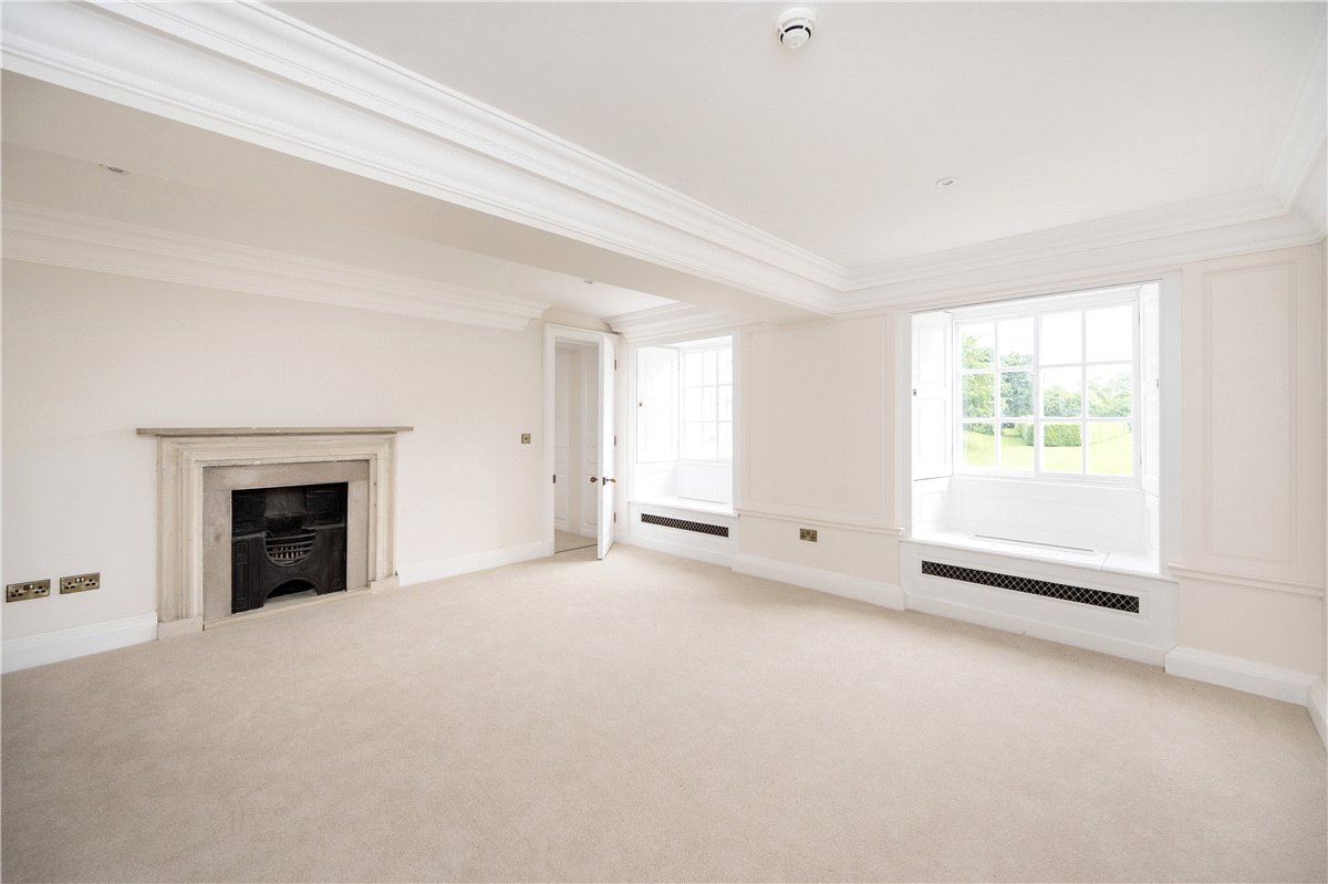 2 bedroom Flat, Shrewsbury, Ledston Hall, Back Newton Lane, WF10 - , Image 25
