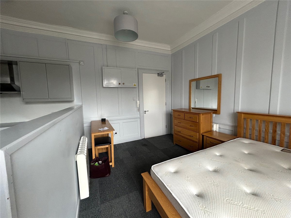 1 bedroom Flat, Terrace Walk, Bath, BA1 - Let Agreed, Image 2