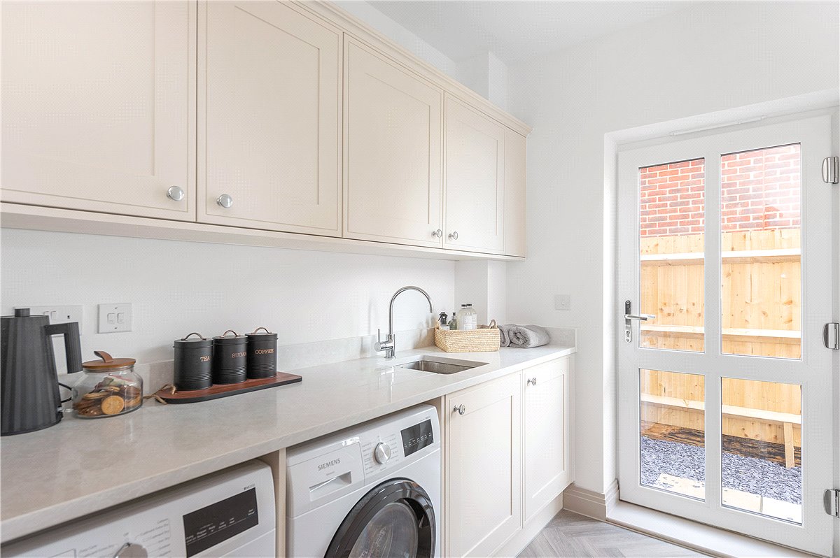 5 bedroom House, Oakfields, Preston, SG4 - Sold, Image 11